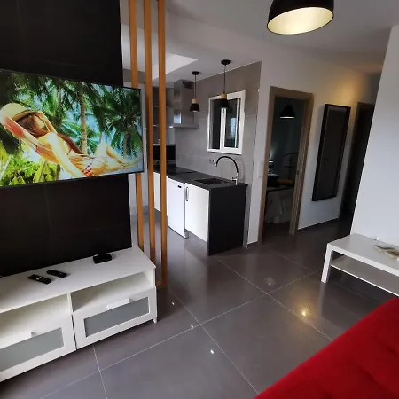 Vivaldi Apartament *